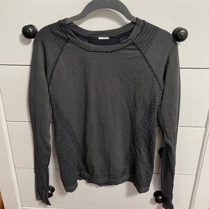 Athleta Momentum Seamless Mini Black Stripe Top